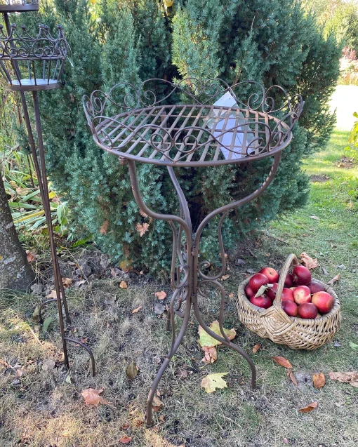 Столик, Д45,5xВ86см, метал